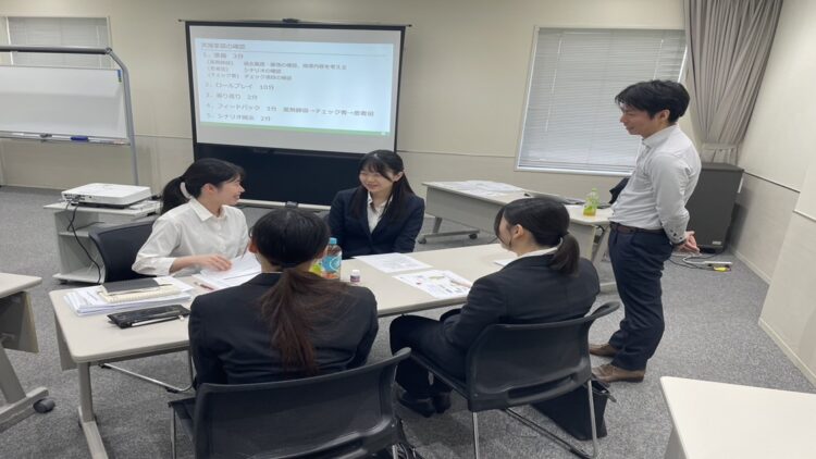 【研修レポート】新入社員フォローアップ研修を開催しました！店舗を超えて会社全体で新卒薬剤師をサポート